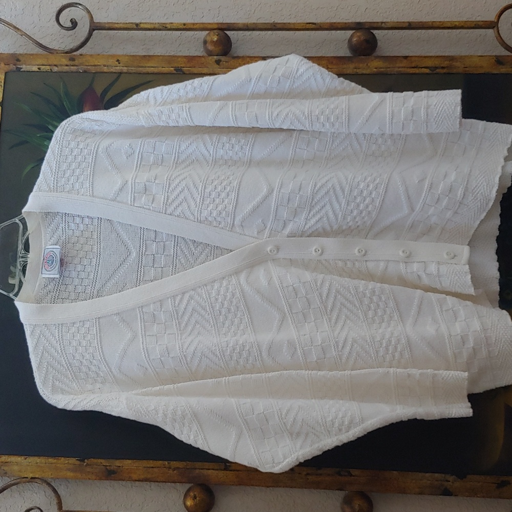 Vtg Cape Isle Knitters 4-Pattern Cotton Cardigan, Made in USA, P2P 23 in.